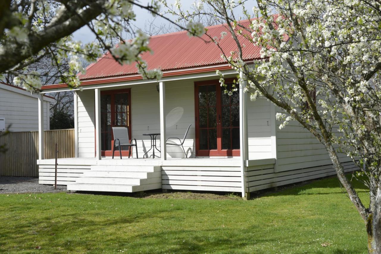 Terracotta Lodge & Cottages Carterton Bagian luar foto